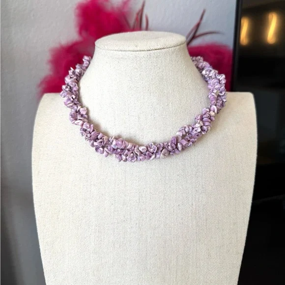 Chunky Purple Shell Choker Necklace - Picture 4 of 9